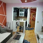 Neom Apartman, Stup,