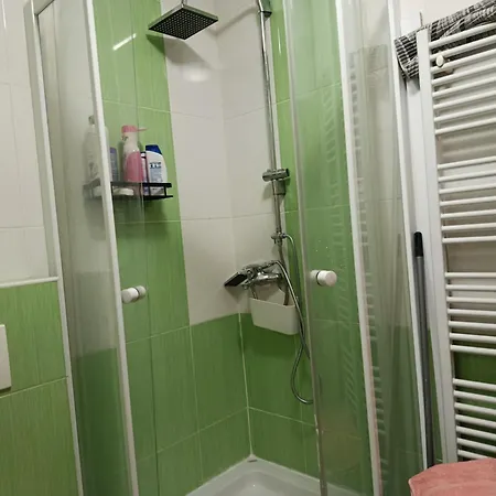 Neom Apartman, Stup,