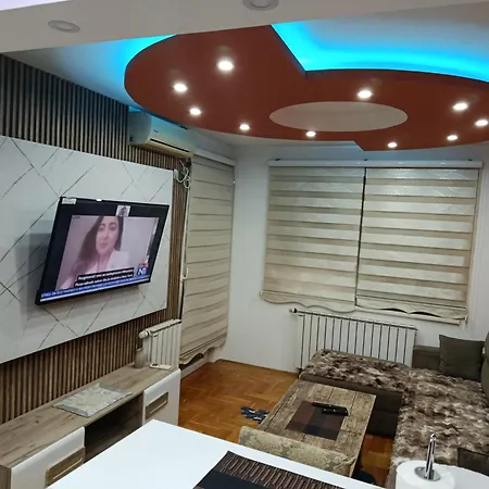 Lejlighed Neom Apartman, Near Airport,