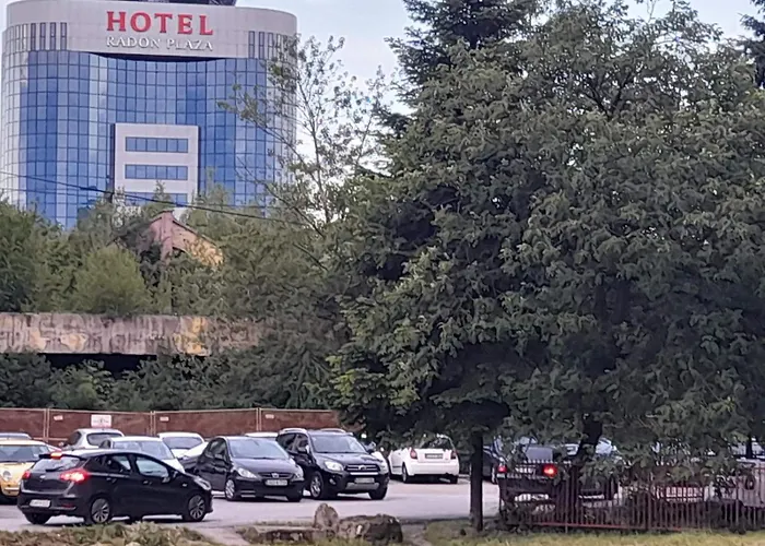 Apartment Neom Apartman, Stup,