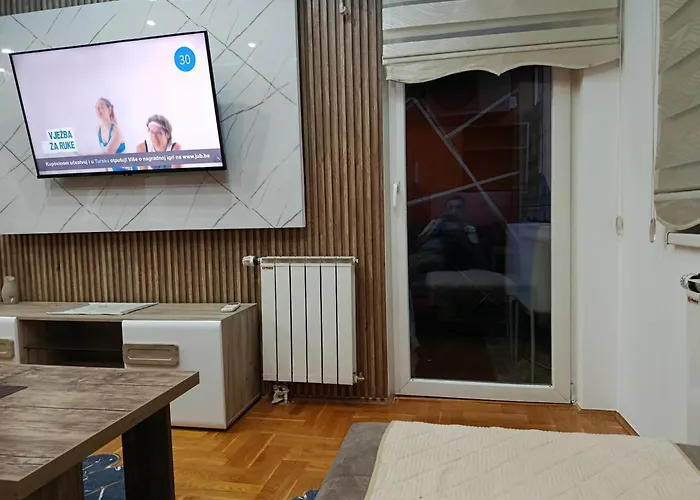 Neom Apartman, Stup,