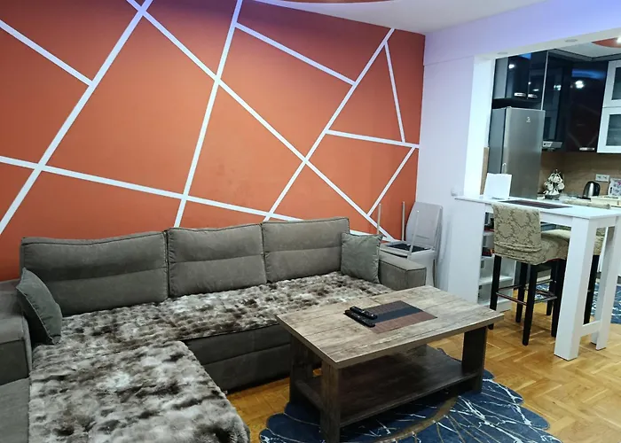 Neom Apartman, Stup, *